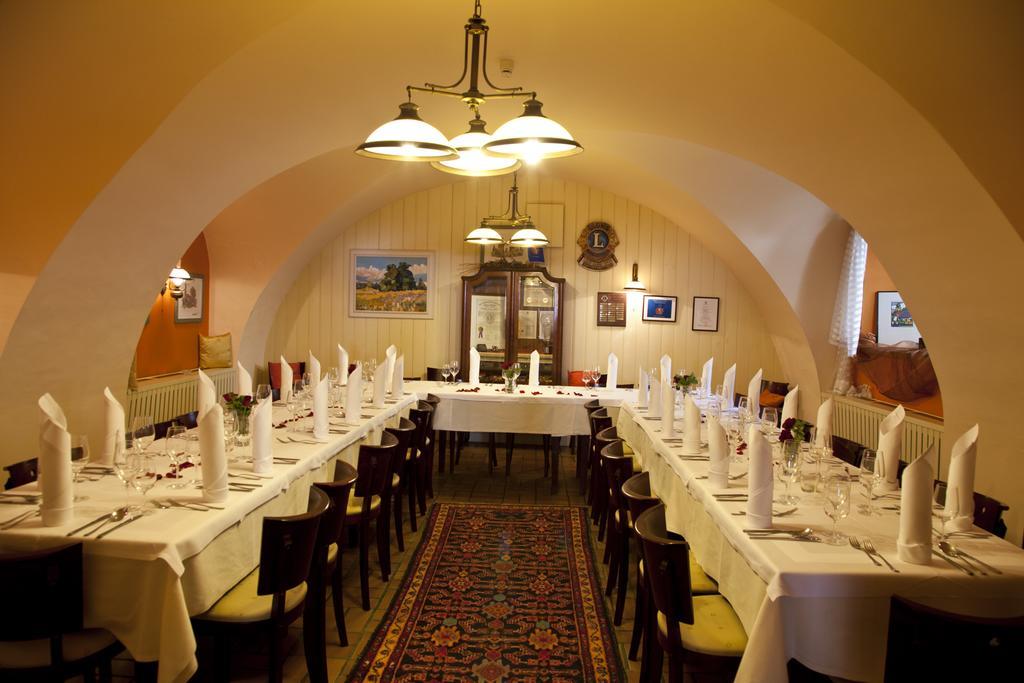 Gasthof Zum Goldenen Anker Hainburg an der Donau Kültér fotó